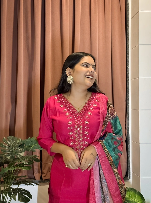 Antique Fashion 1 𝑲𝑼𝑹𝑻𝑰 PANT 𝑾𝑰𝑻𝑯 𝑫𝑰𝑮𝑰𝑻𝑨𝑳 𝑷𝑹𝑰𝑵𝑻 - XL