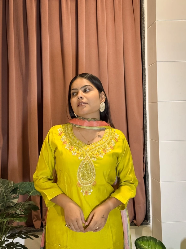 Antique Fashion 1 𝑲𝑼𝑹𝑻𝑰 𝑷𝑨𝑵𝑻 𝑾𝑰𝑻𝑯 𝑫𝑰𝑮𝑰𝑻𝑨𝑳 𝑷𝑹𝑰𝑵𝑻 𝑫𝑼𝑷𝑨𝑻𝑻  - 5XL