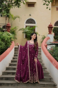 Antique Fashion 1 Get ready to shine with these stunning outfit Made from Chinon And Sequins Embroidered Work. Discover the perfect ensemble to add a touch of glamour to your wardrobe and stand out from the crowd - colour 1, M