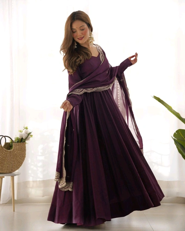 Antique Fashion 1 QUALITY PURE ROMANSILK CHANDERI FABRIC FULLY FLAIR ANARKALI,WITH DUPPTA SET,PENT READY TO WEAR - Xs (34), colour 5