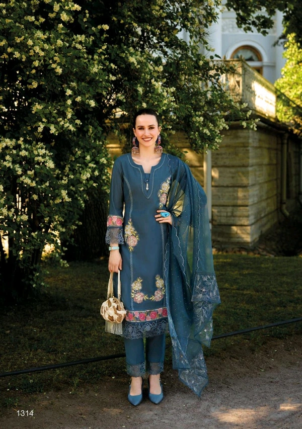 Antique Fashion 1 New Designer Kurti Pant Collection  - S