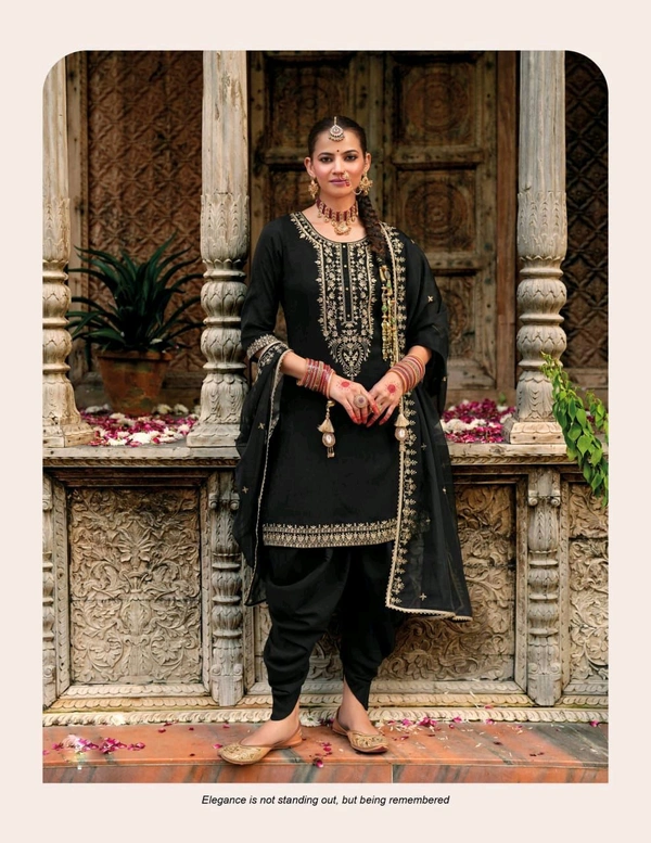 Antique Fashion 1 Presents it’s New Catalogue - XXL