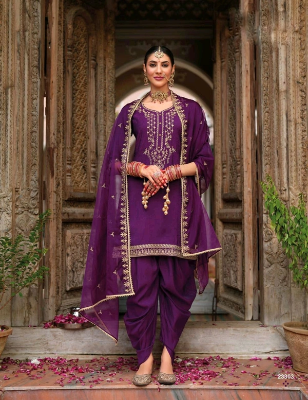 Antique Fashion 1 Presents it’s New Catalogue - XL