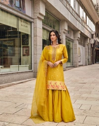 Antique Fashion 1 Present  Kurti Plazo Set - S