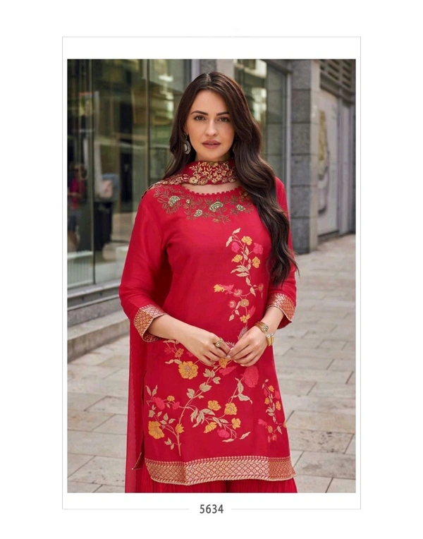 Antique Fashion 1 Present  Kurti Plazo Set - L