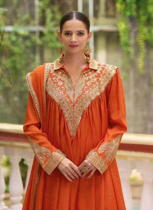 Antique Fashion 1 Designer Dresses  - colour 1