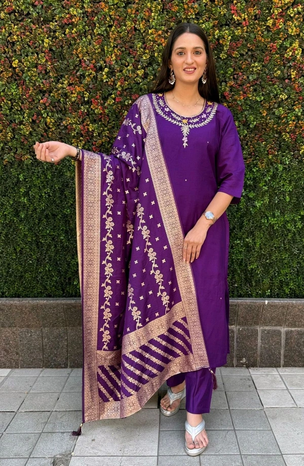 Antique Fashion 1 Exclusive Trending New Designer Kurti Pant Collection  - M