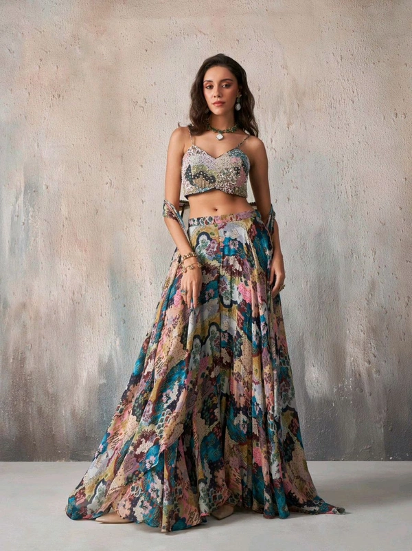 Antique Fashion 1 Designer Ready To Wear Dresses  - M