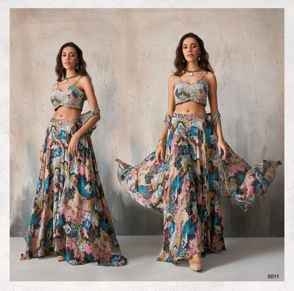 Antique Fashion 1 Designer Ready To Wear Dresses  - M