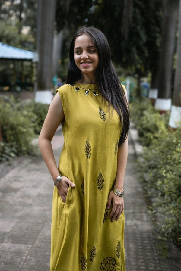 Antique Fashion 1 Kurti Plazo Set Collection  - L, colour 2