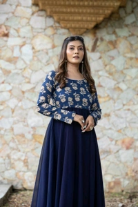 Antique Fashion 1 Gorgette Gowns With Floral and Plain Combination - colour 1
