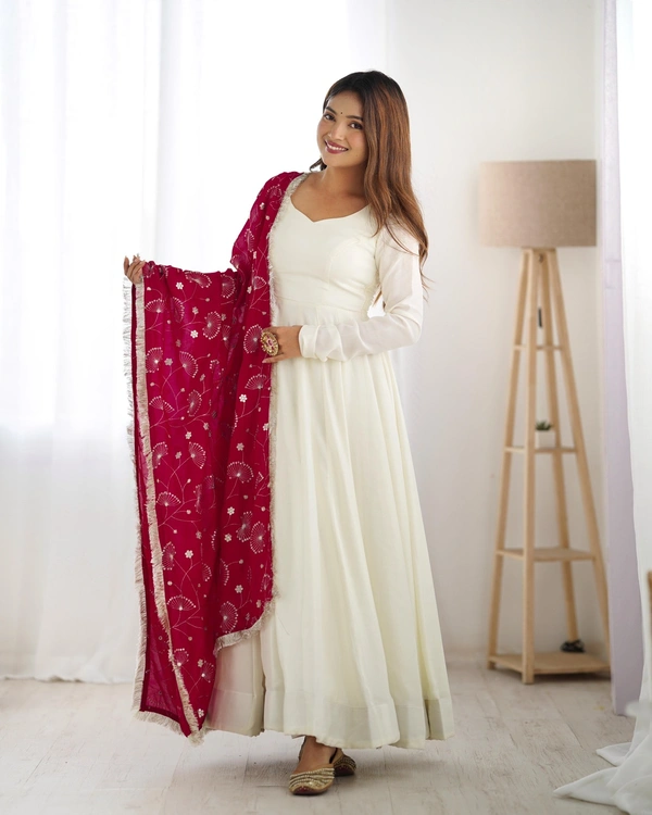 Antique Fashion 1 PURE SOFT VICHITRA  SILK FABRIC FULLY FLAIR KALI PATTERN AND CANVAS PATTA WITH DUPPTA SET,PENT READY TO WEAR - S, dark rani