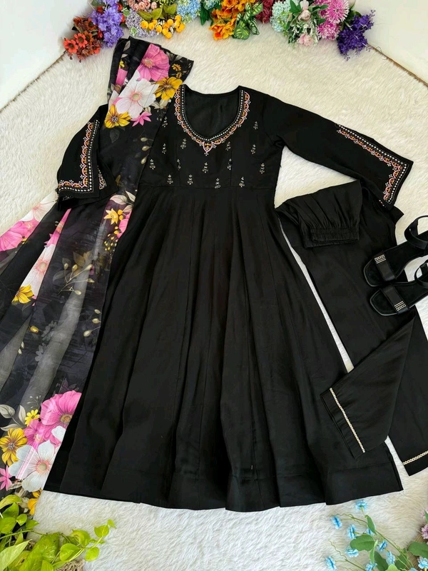 Antique Fashion 1 Kurti Pant Dupatta Collection  - L