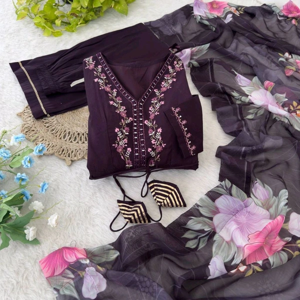 Antique Fashion 1 Kurti Pant Collection  - M