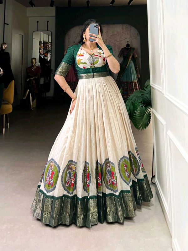 Antique Fashion 1 Gown Collection  - colour 2