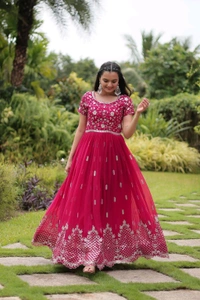 Antique Fashion 1 Only Gown  - M, colour 1