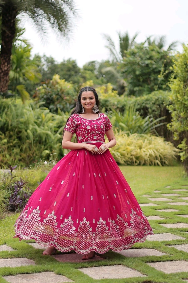 Antique Fashion 1 Only Gown  - XL, colour 1