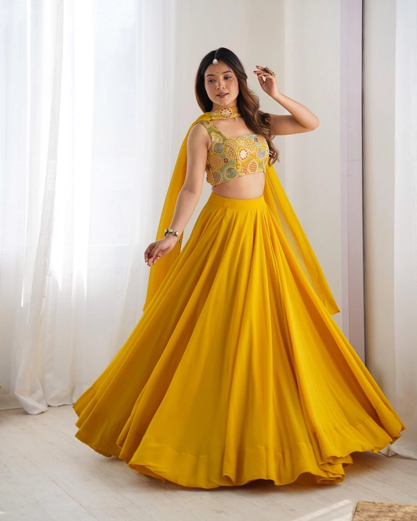 Antique Fashion 1 Designer Lehengas - Xs, yellow