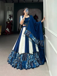 Antique Fashion 1 Blue beauty - Blue
