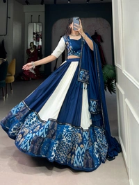 Antique Fashion 1 Blue beauty - Blue