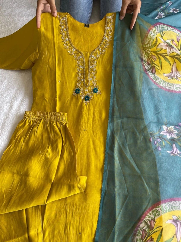 Antique Fashion 1 Kurti Pant Dupatta  - XL, colour 2