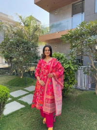 Antique Fashion 1 Kurta Set With Duppta - L