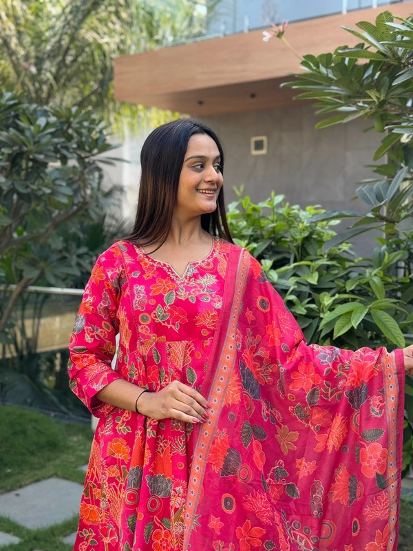 Antique Fashion 1 Kurta Set With Duppta - L