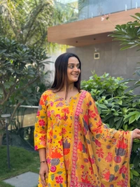 Antique Fashion 1 Kurta Set With Duppta - Xl