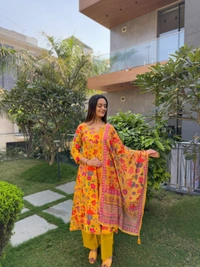 Antique Fashion 1 Kurta Set With Duppta - Xl