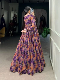 Antique Fashion 1 Gown  - M