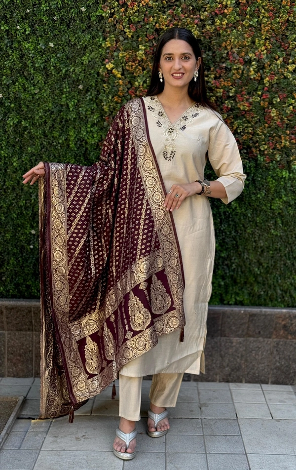 Antique Fashion 1 Kurti Pant Set  - M
