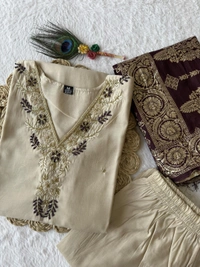 Antique Fashion 1 Kurti Pant Set  - M