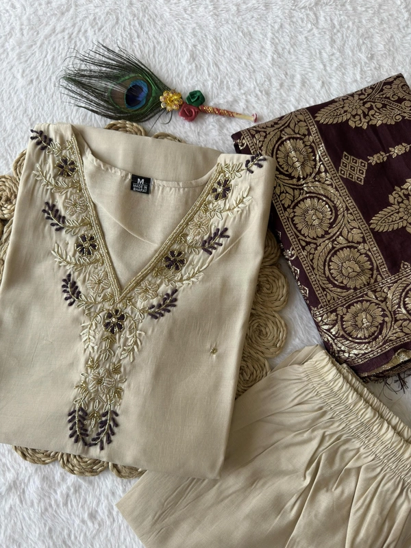 Antique Fashion 1 Kurti Pant Set  - M