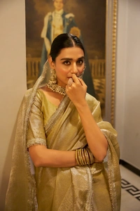 Antique Fashion 1 Tissue Simmer saree - Gold, Unstiched Blouse, L