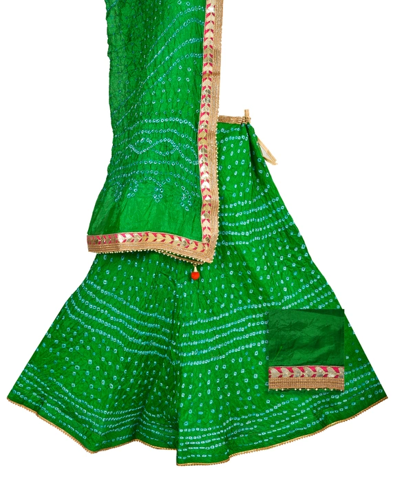 Lehenga Georgette with Bandhej Dupatta With Gota Patti Border & Dupin Blouse, Free Size - Green
