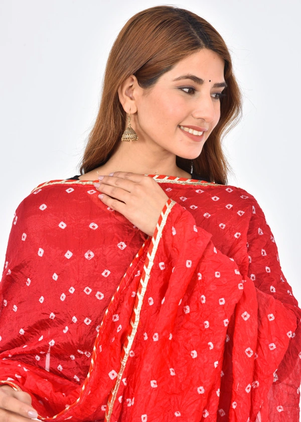 PK HUB® Women's Jaipuri Rajasthani Silk Bandhani Bandhej Multi and single-Colored Dupatta with Small mugji border and latkan - FREE SIZE, Red