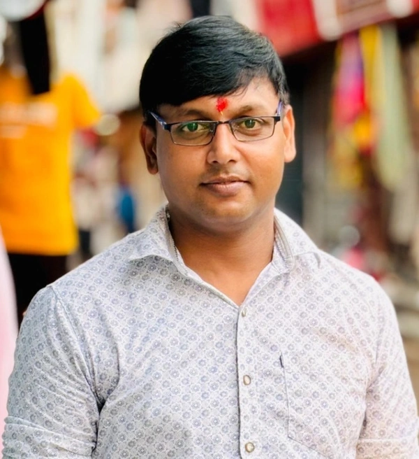 Gautam Maddheshiya (1032)