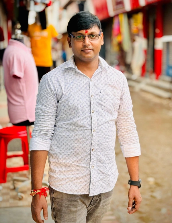 Gautam Maddheshiya (1032)