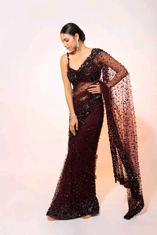 DSS 5655 new cocktails this gorgeous Net saree Whit Hand Work 
