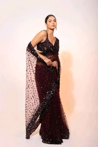 DSS 5655 new cocktails this gorgeous Net saree Whit Hand Work 
