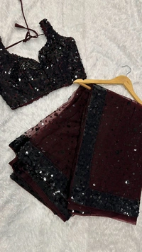 DSS 5655 new cocktails this gorgeous Net saree Whit Hand Work 
