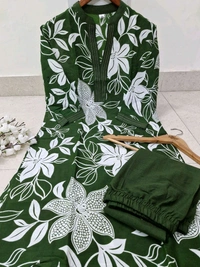 LCJ 5656  New Stylish  rayon  kottan kurti pant set 
 - Green, M-38