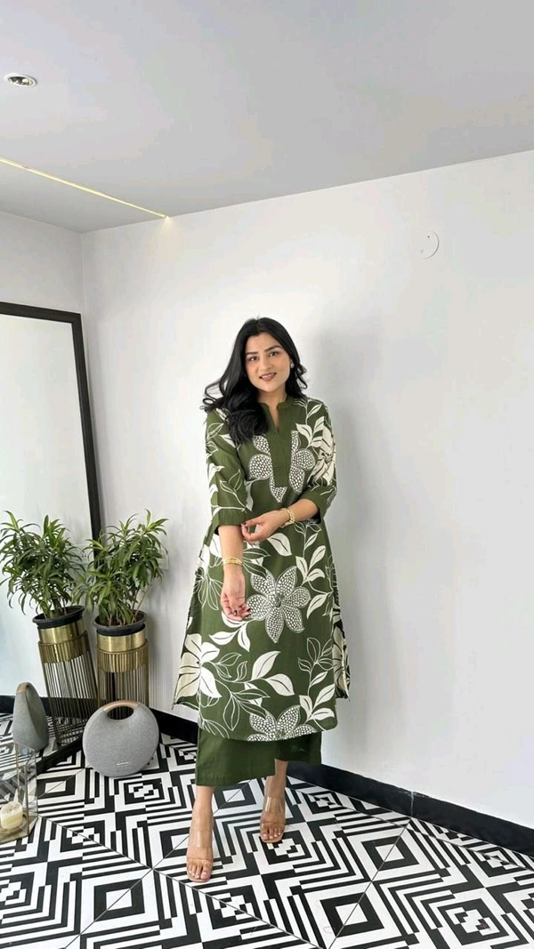 LCJ 5656  New Stylish  rayon  kottan kurti pant set 
 - Green, L-40