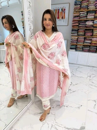 LCW 5662 Cotton febric Lahriya Design  Heavy less and Embroidery work on kurti Pant Dupatta  - Red, XL-42