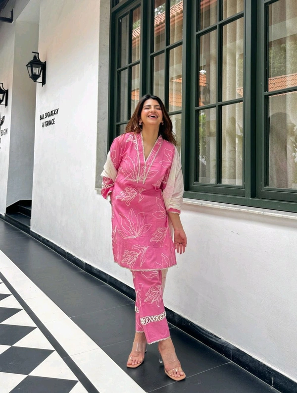 LCW 5690 *New Pink Kurta Pant duppta side hand cut and pant Lace work  - M-38
