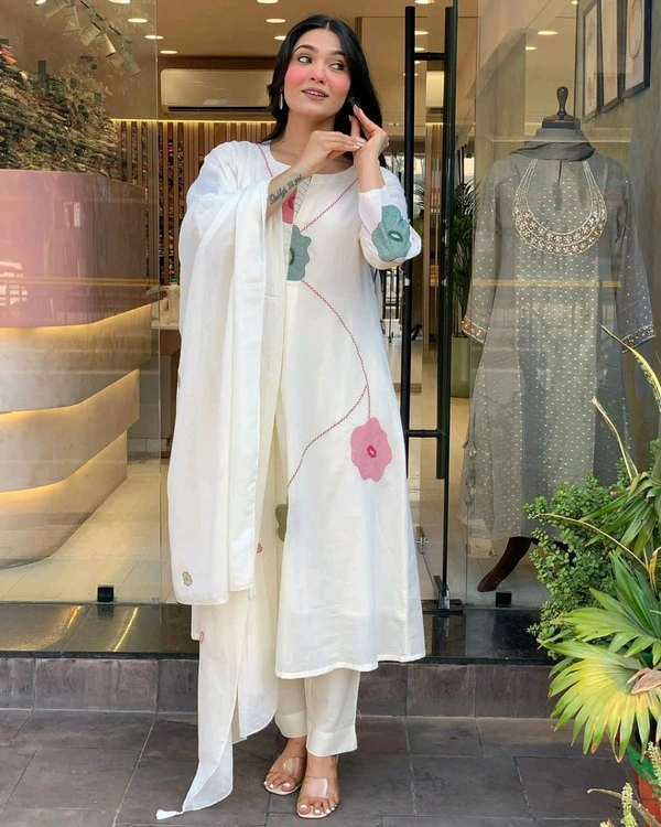 LCW 5699 *New Lonching  Beautiful Heavy qualit cotton  Top pant with Heavy  Embroidery  Work With Malmal Dupatta   - M-38