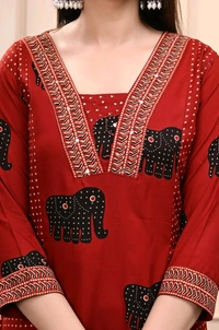 LCW 5700  Name: Women Fashionable Printed Hand Work  Cotton Rayon Kurti With Malmal Dupatta and Pant Set  - XL-42