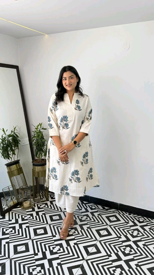 LCW 5703 *New  Floral Fine Pure cotton kurti pant set
Very Classy Designe Look

 - L-40