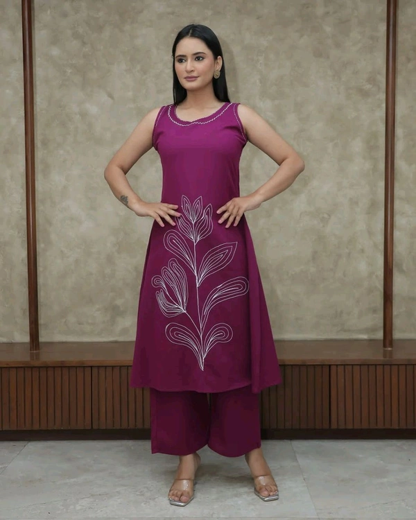LCW 5754 Beautiful Embriodery on colar nd also kurta
Pure  Cotton Slub  work kurti  with  plazo  - Pink, 2XL-44
