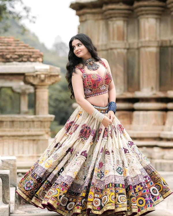 DSS 5756 Nee Beautiful digital print & *REAL MIRROR WORK Muslim Cotton & gota zari lace border Lehnga - 2XL-44